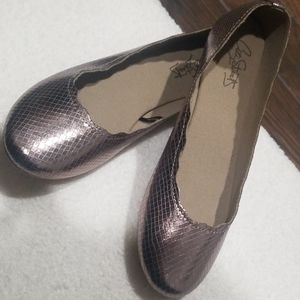 City street size 7 chrome brown ballerina flat